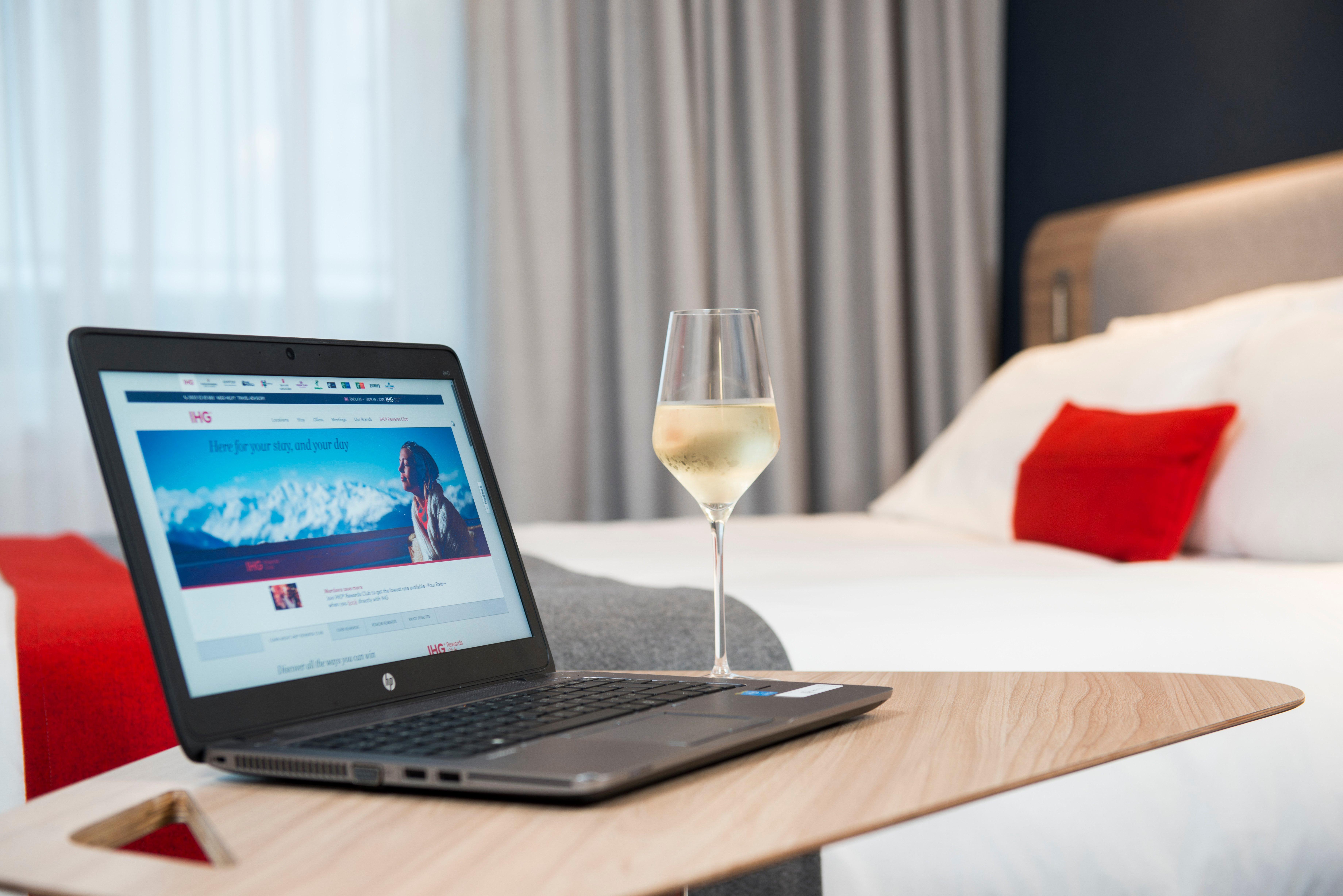 Holiday Inn Express Bristol Filton By Ihg Exterior photo